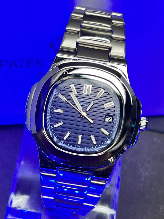 Patek Philippe Nautilus - Navy Dial | Silver Chain