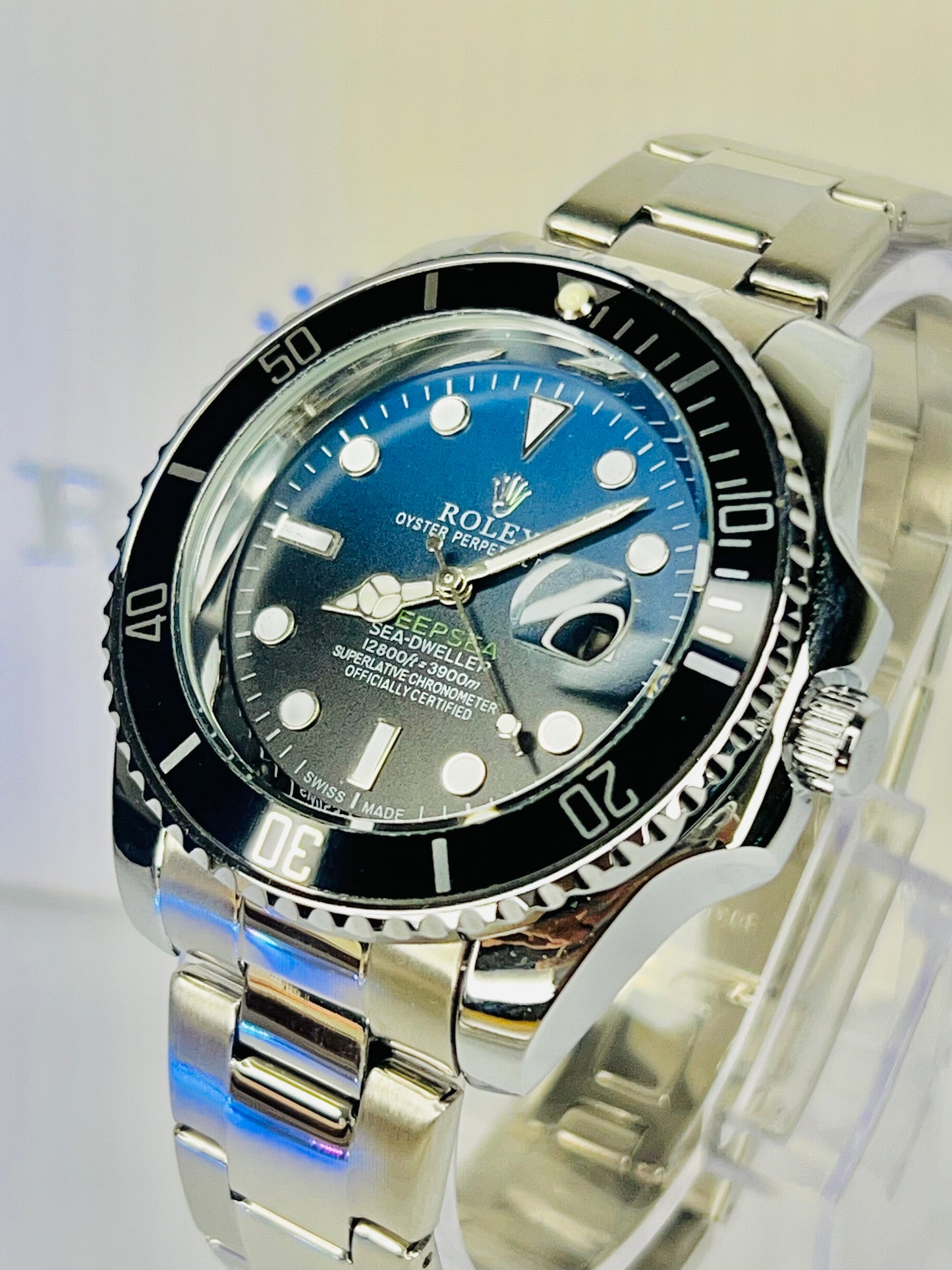 Rolex Submariner – Black Dial | Black Bezel | Silver Chain